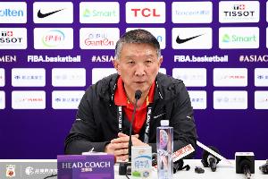 pg电子直营站-宫鲁鸣：队员很努力&amp;非常想拿下这场比赛 双塔阵容下有一些漏洞